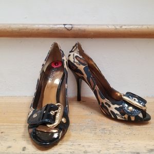 Guess heels, never worn, perfect condition, size 6